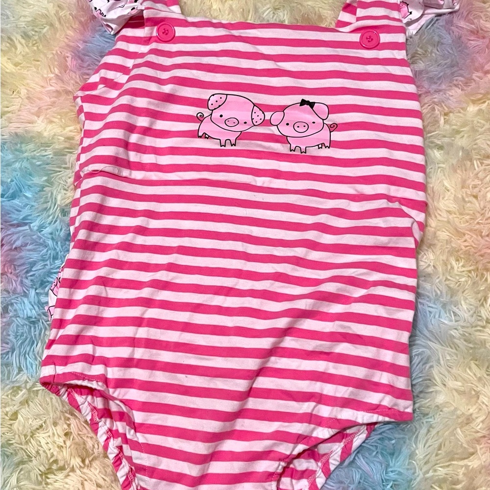 Lil kink boutique pig onesie with ruffles